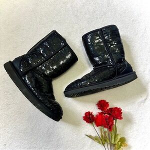 UGG Australia Classic Short Black Sequin Sherpa Boots - Size 7
